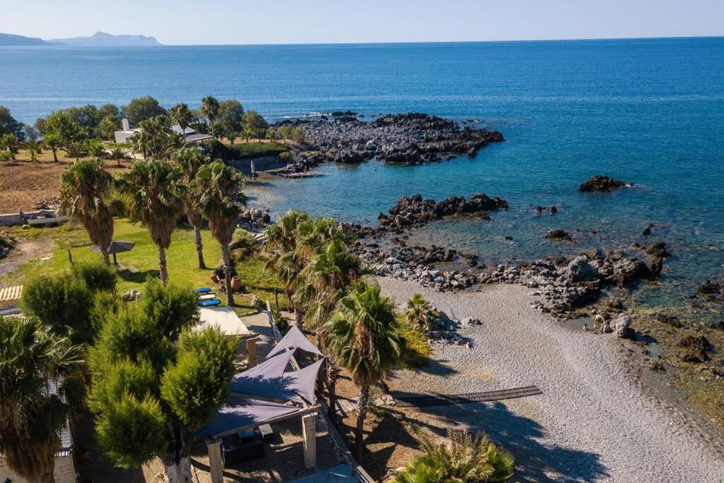 Petres  Villa Proto Helidoni - A Cozy Beachfront Villa מראה חיצוני תמונה